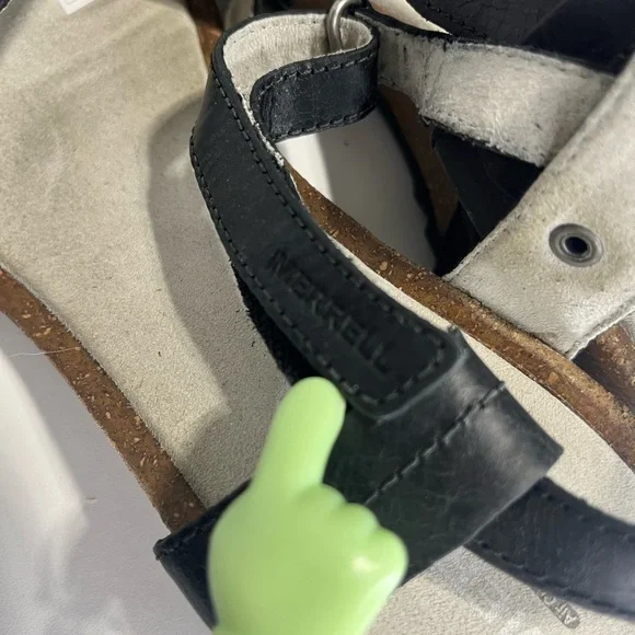 Merrell Revalli Aura Black
Leather Wedge Sandals Women's Size 11 - Picture 9 of 12